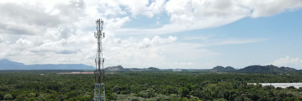 4g and 5g cellular telecommunication towers